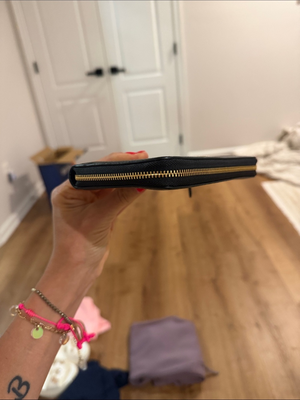Coach Black Pebbled Leather Zip Wallet - Picture 7 of 9